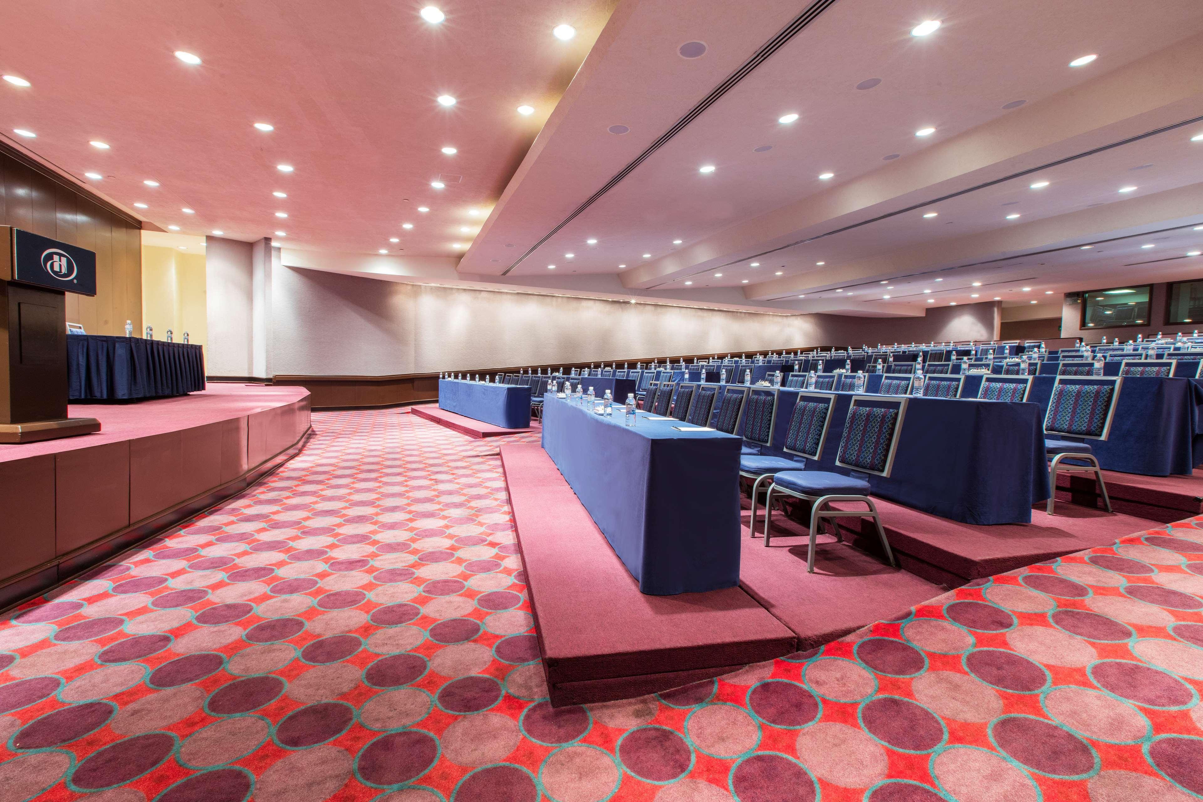 Barcelo Guadalajara Hotel Luaran gambar The European Parliament's conference room