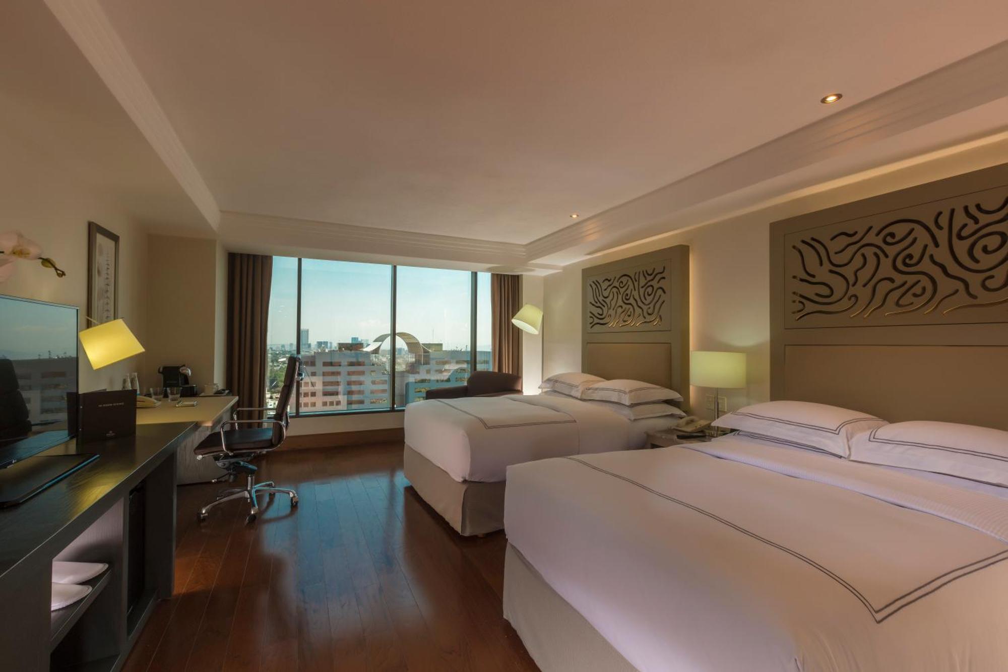 Barcelo Guadalajara Hotel Luaran gambar Deluxe Room